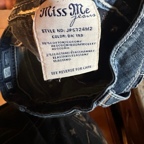 Miss Me Bermuda Denim Shorts, Size 28 - Picture 8 of 8